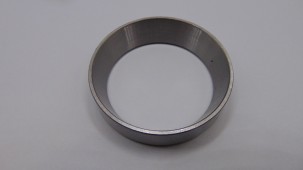 17 Roller bearing 30205 seat