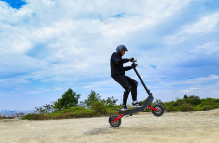 SHOK Graviton 2.0 - 48V, 500W, 18.2Ah | OFF-ROAD ELECTRIC SCOOTERS FOR ADULTS