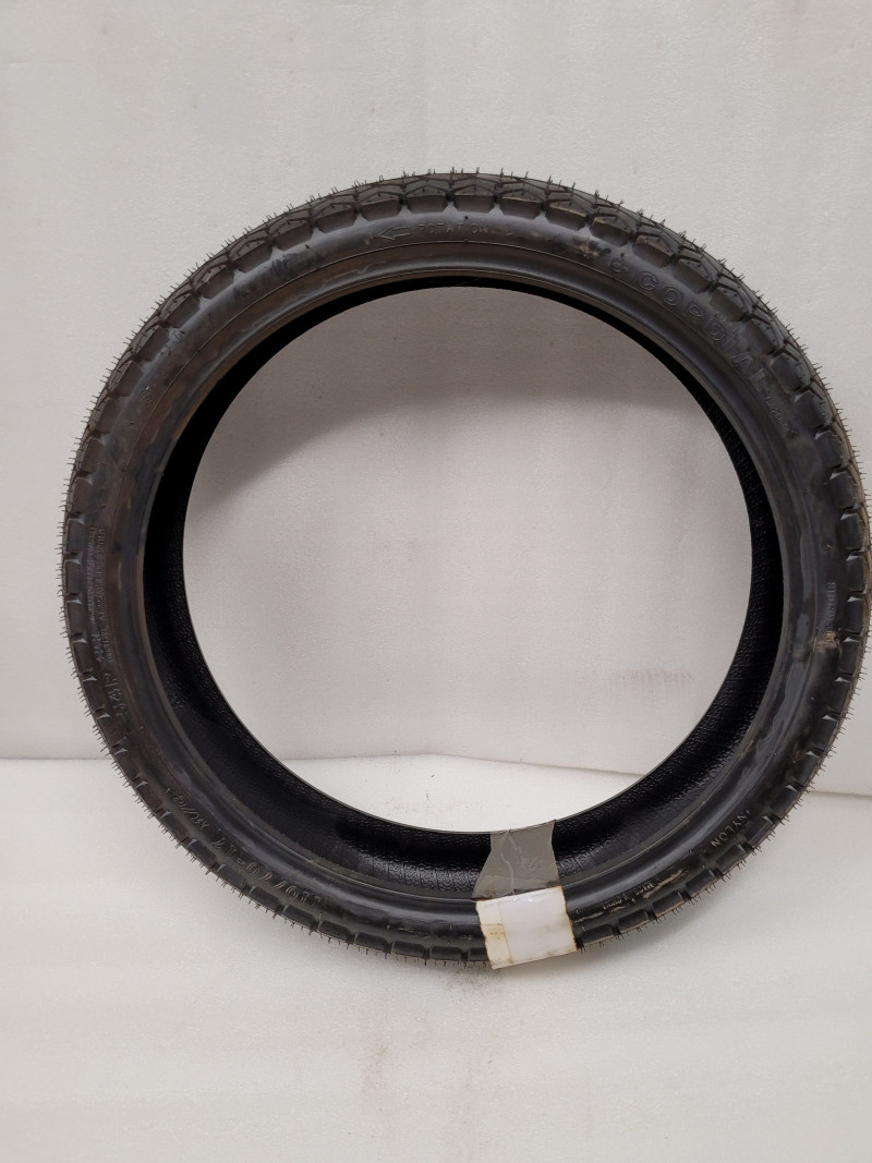 2 Original front tire