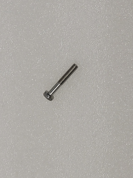 17 Hex bolt 4x25